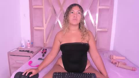 Ambar online show from 06/04/26, 10:27
