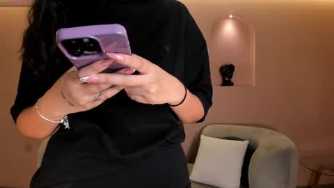 Snapshot of ambarjames_ chatting on 06/11/26, 11:08 Ambar online show from 06/11/26, 11:08