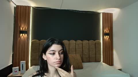 AMBAR LEE online show from 04/05/26, 12:02