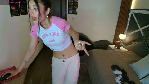 Ambar Ross online show from 05/22/26, 02:01