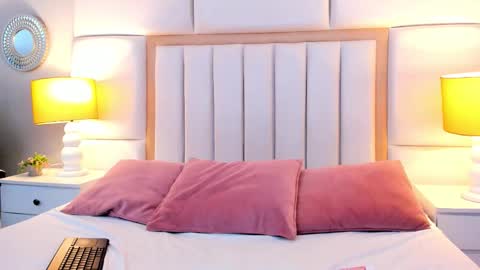 AmbarSantany  online show from 12/05/25, 12:19