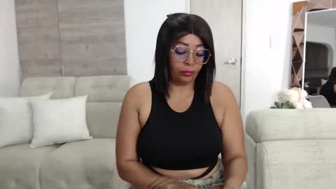  Amber Sofhia  online show from 12/03/25, 08:29