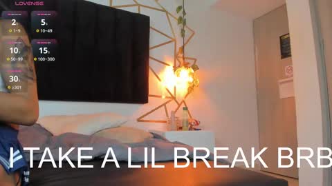 Snapshot of ambeer_rousess chatting on 02/22/25, 03:23 Amber online show from 02/22/25, 03:23