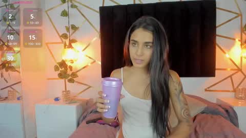 Snapshot of ambeer_rousess chatting on 03/05/25, 08:21 Amber online show from 03/05/25, 08:21