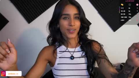 Snapshot of ambeer_rousess chatting on 09/20/25, 12:39 Amber online show from 09/20/25, 12:39