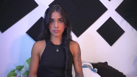 Snapshot of ambeer_rousess chatting on 10/12/25, 07:29 Amber online show from 10/12/25, 07:29