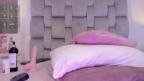 amber  ferrera online show from 03/20/26, 11:42