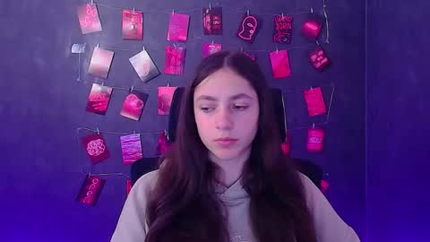 Amber online show from 03/18/26, 06:27