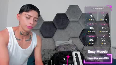 Snapshot of amber_adams_ chatting on 02/10/25, 01:55 Amber online show from 02/10/25, 01:55