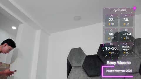 Snapshot of amber_adams_ chatting on 02/11/25, 04:35 Amber online show from 02/11/25, 04:35