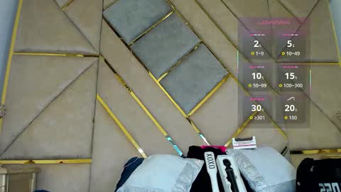 Snapshot of amber_adams_ chatting on 10/16/25, 03:02 Amber online show from 10/16/25, 03:02