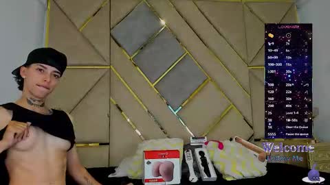 Snapshot of amber_adams_ chatting on 11/07/25, 06:19 Amber online show from 11/07/25, 06:19