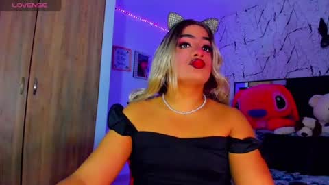 Amber sofia  pitter online show from 08/07/26, 08:38