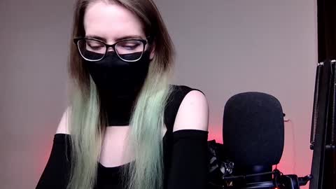 Amber non-nude model online show from 12/03/24, 11:02