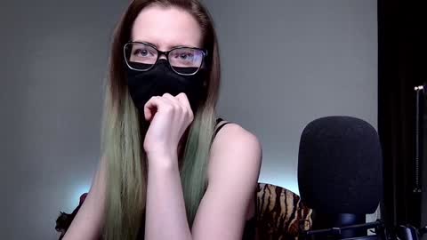 Amber non-nude model online show from 12/12/24, 02:04