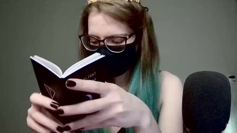 Amber non-nude model online show from 03/04/25, 01:45