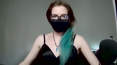 Amber non-nude model online show from 03/04/25, 08:24