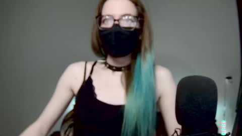 Amber non-nude model online show from 03/06/25, 02:30