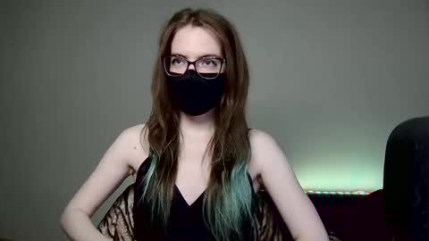 Amber non-nude model online show from 11/02/25, 01:30