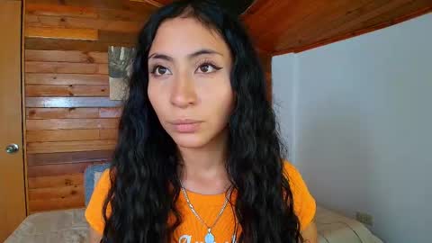 Snapshot of amber_curly chatting on 02/13/26, 05:42 amber_curly online show from 02/13/26, 05:42