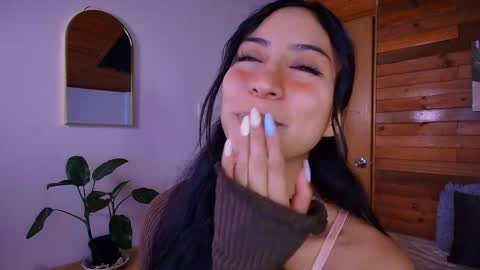 amber_curly online show from 04/15/26, 07:58