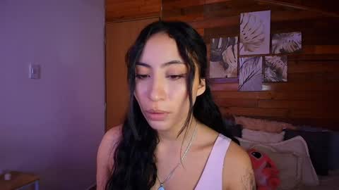 amber_curly online show from 04/17/26, 06:33