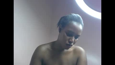 amber_cutie2 online show from 04/21/26, 02:26
