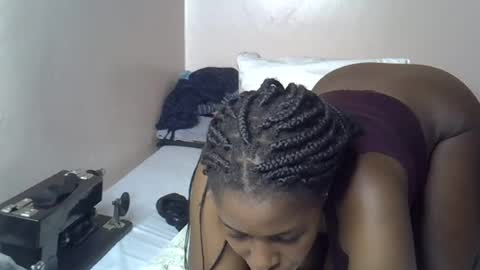 amber_cutie2 online show from 07/18/26, 03:00