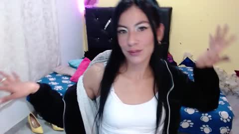 Amber online show from 01/25/25, 06:34
