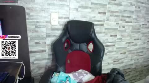 Snapshot of amber_kholin chatting on 02/20/25, 03:12 scarlett online show from 02/20/25, 03:12