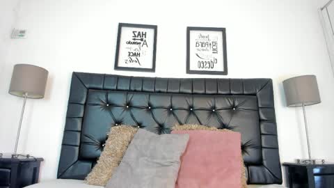 julieta  online show from 04/05/26, 07:00