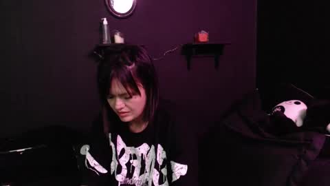 Snapshot of amber_rouss chatting on 12/19/25, 03:46 ROUSS online show from 12/19/25, 03:46