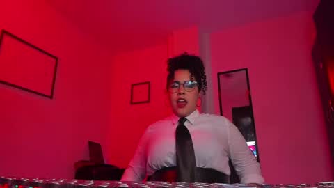 find me here ---    online show from 01/18/25, 12:24