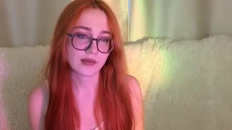 Snapshot of amber_wink chatting on 10/17/25, 08:06 mber online show from 10/17/25, 08:06