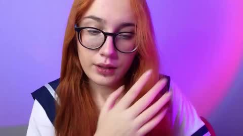 Snapshot of amber_wink chatting on 11/08/25, 09:09 mber online show from 11/08/25, 09:09