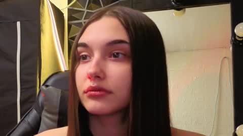 Snapshot of amber_wink chatting on 03/01/26, 03:58 mber online show from 03/01/26, 03:58