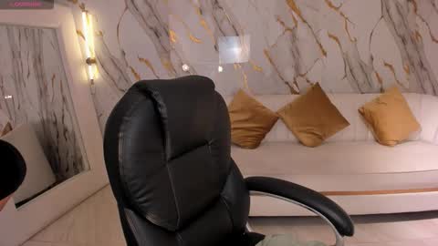  Amber   online show from 10/25/25, 07:08