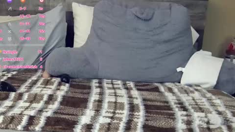 Snapshot of amberdawnn23 chatting on 02/28/25, 01:05 Amber Dawnn online show from 02/28/25, 01:05