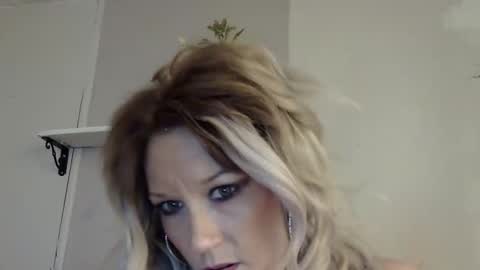 Snapshot of amberdesmond722 chatting on 05/23/26, 06:29 Kaligirll online show from 05/23/26, 06:29