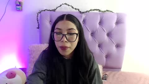 Amber Jeong online show from 01/29/25, 01:37