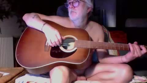 Amberr11 online show from 11/30/25, 12:25