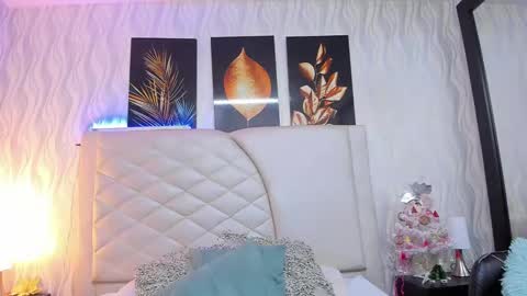 Snapshot of amberr_greyy chatting on 12/11/24, 02:54 Amberr Greyy online show from 12/11/24, 02:54