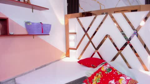 Amber online show from 12/26/24, 06:54