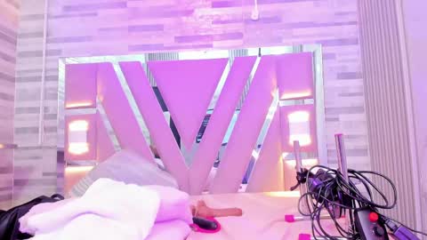Amber online show from 05/22/26, 07:08