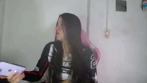 Amber online show from 11/25/25, 01:33