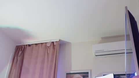 Amberseyes online show from 06/08/26, 09:20