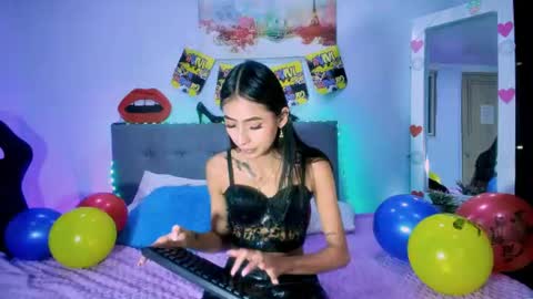 Amber  online show from 06/19/26, 08:12