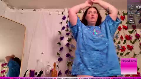 Snapshot of amberxoxhoney chatting on 10/25/25, 07:08 Amber Honey online show from 10/25/25, 07:08