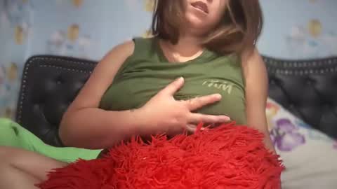 Marie online show from 11/11/25, 05:29