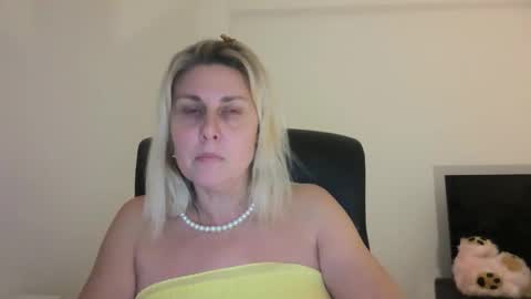 Beatrice online show from 01/13/26, 03:06